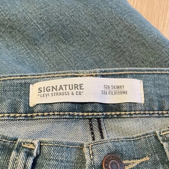 Levi's Signature S26 Skinny Jeans Sz 30 - Picture 2 of 5